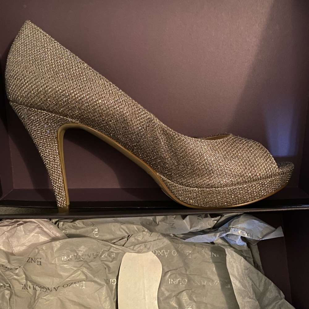 Brand New Enzo Angiolini heels in the box. US Size 7.5